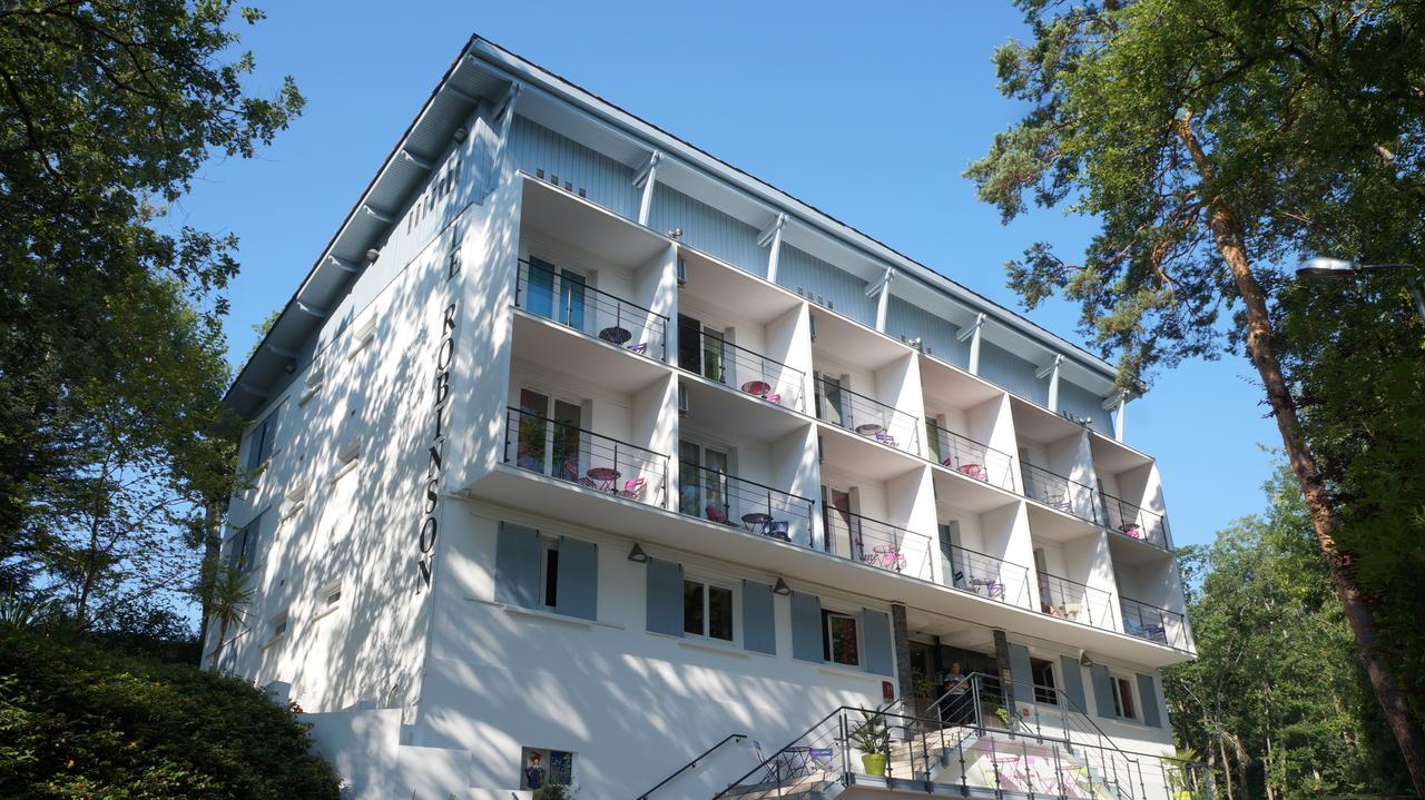 Hôtel Robinson Auch Buitenkant foto